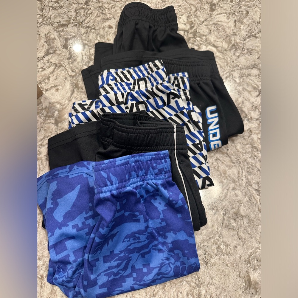 Lot of Under Armour boys shorts